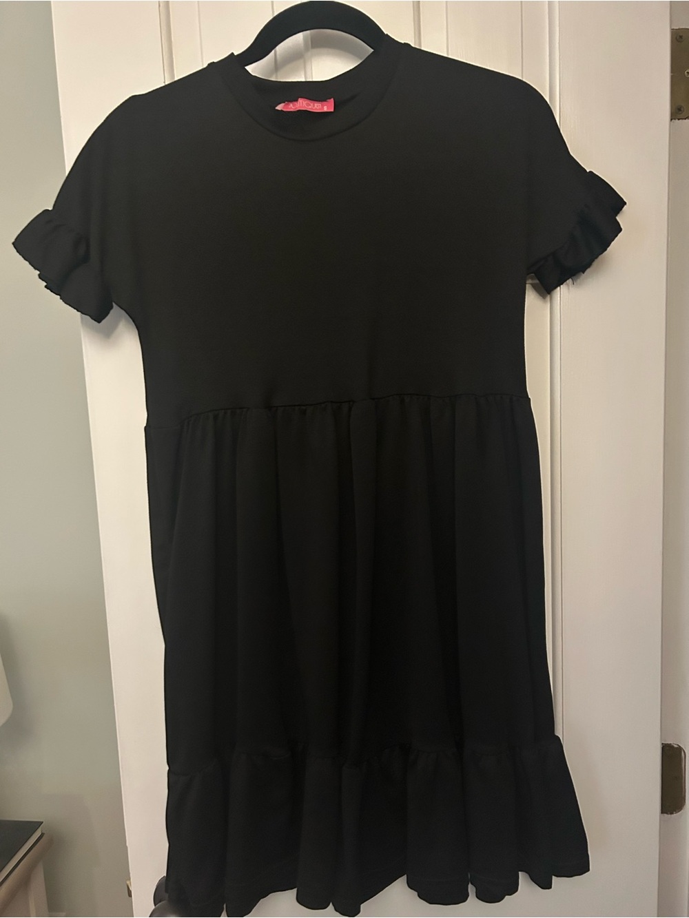 Women’s NWOT babydoll  Ruffle Short Sleeve Black Dress
